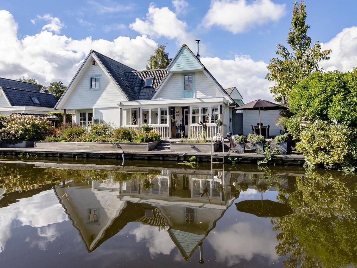 Beautiful Holiday Home With Private Terrace Kropswolde ภายนอก รูปภาพ
